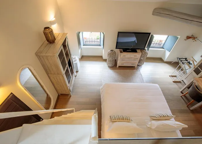 Boutique Hotel La Villa Montesquieu & Sa Piscine